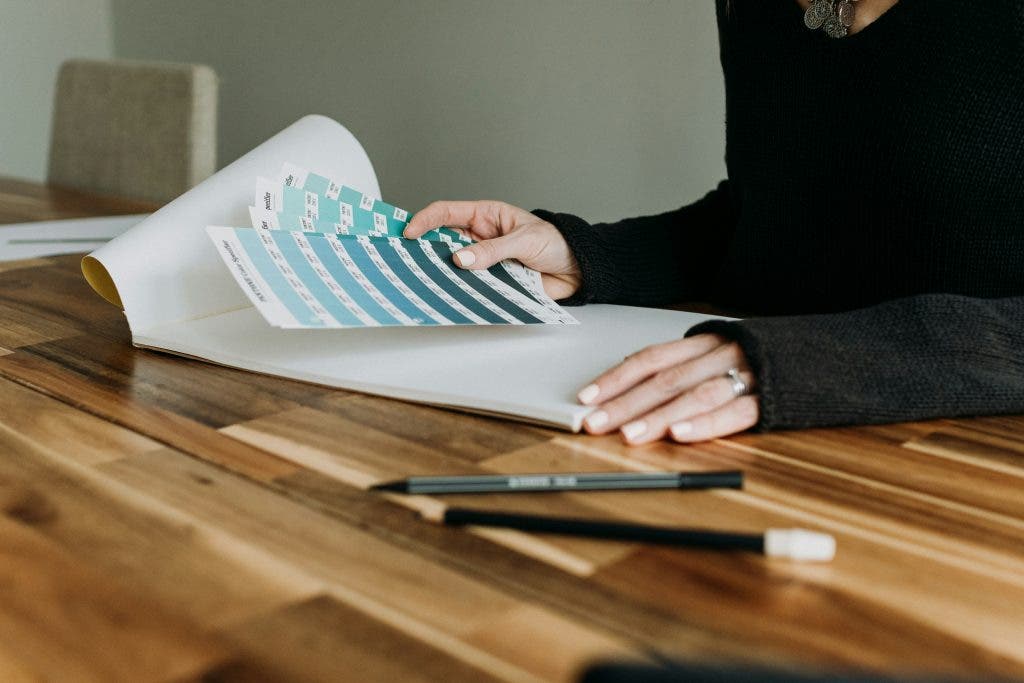 expert picking out Pantone Color of the Year