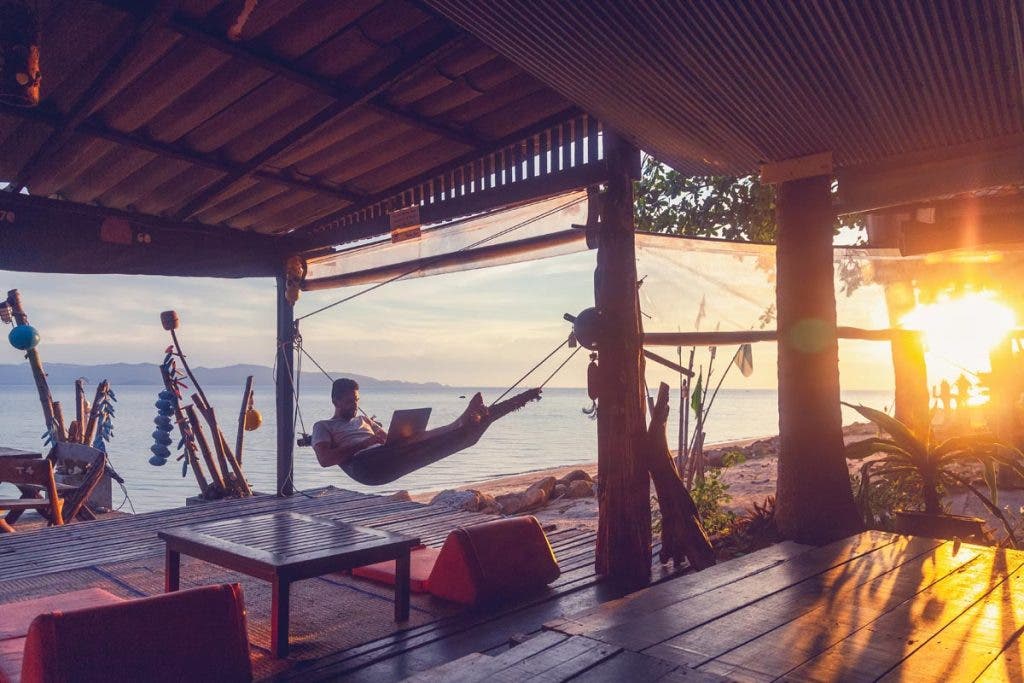 working on a hammock is the life