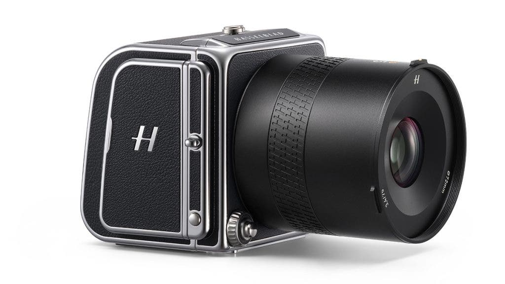 Hasselblad XCD 75P on body