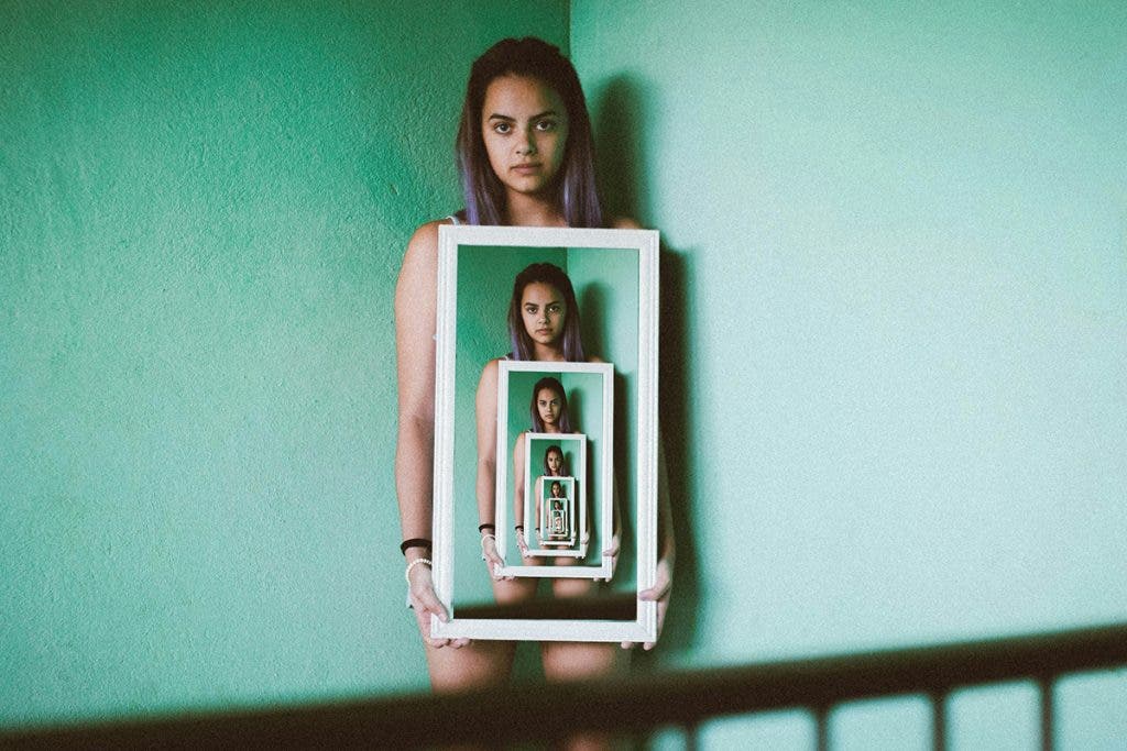 self portrait photo prints of a young woman
Home photo printing
