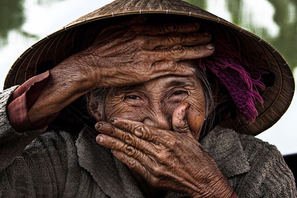 hidden-smile-by-Réhahn