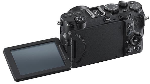 Nikon Coolpix P7700