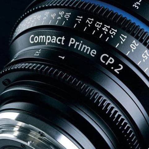 compact prime lens